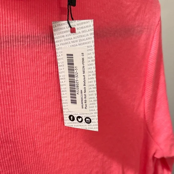 Boohoo Neon Pink Long Sleeve Bodysuit - Picture 2 of 4